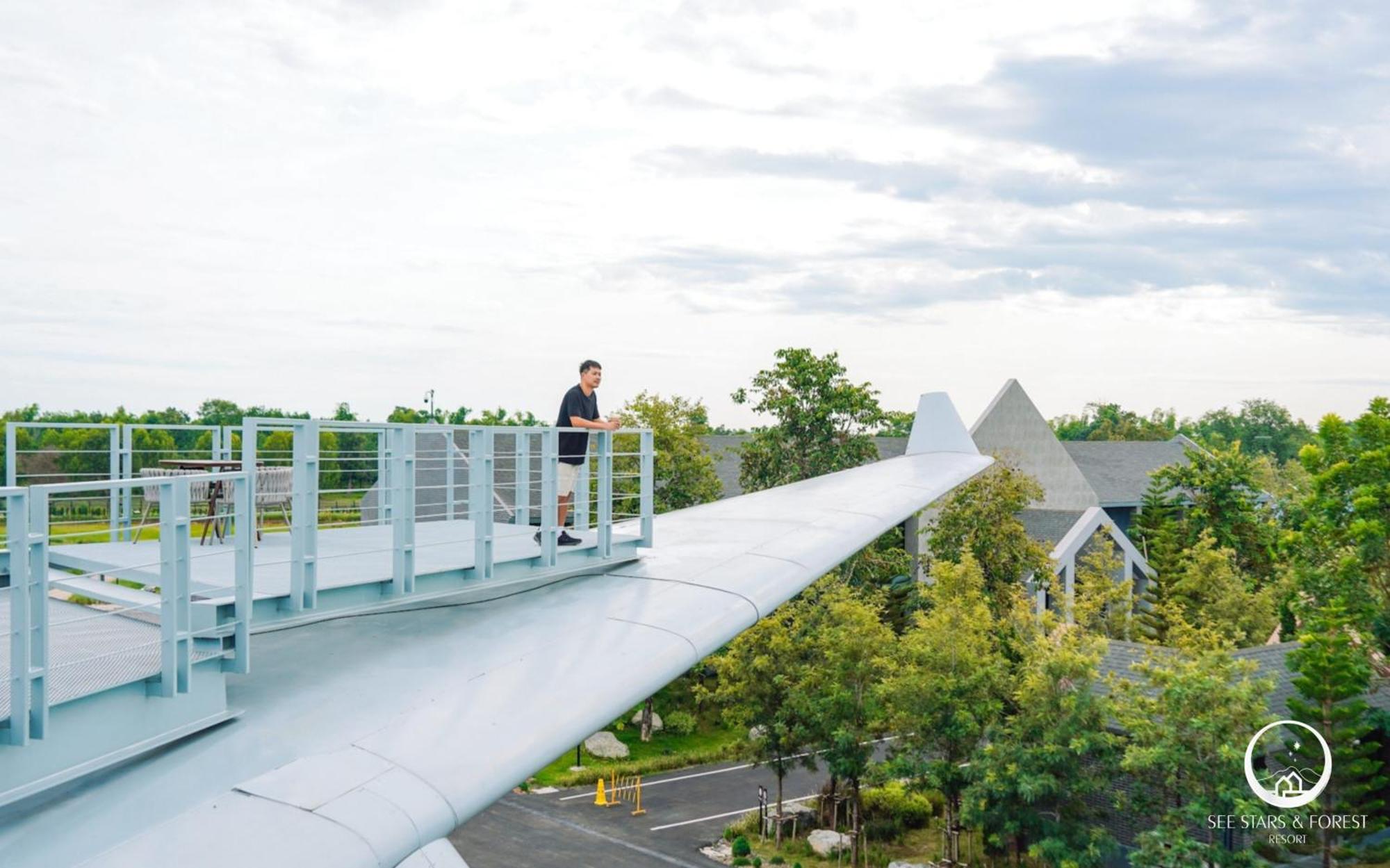 See Stars & Forest Resort Amphoe Sawang Daen Din Ngoại thất bức ảnh