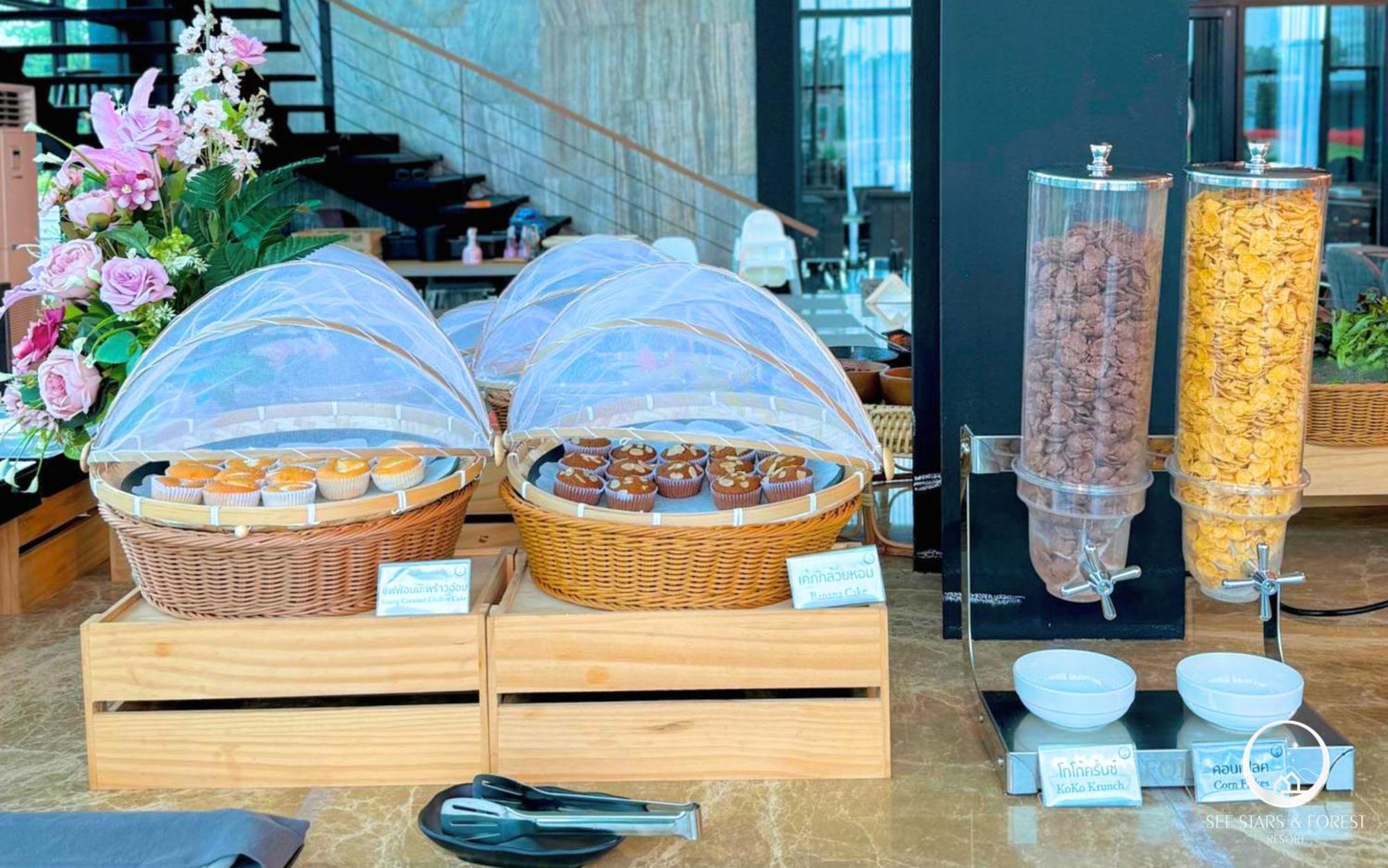 See Stars & Forest Resort Amphoe Sawang Daen Din Ngoại thất bức ảnh