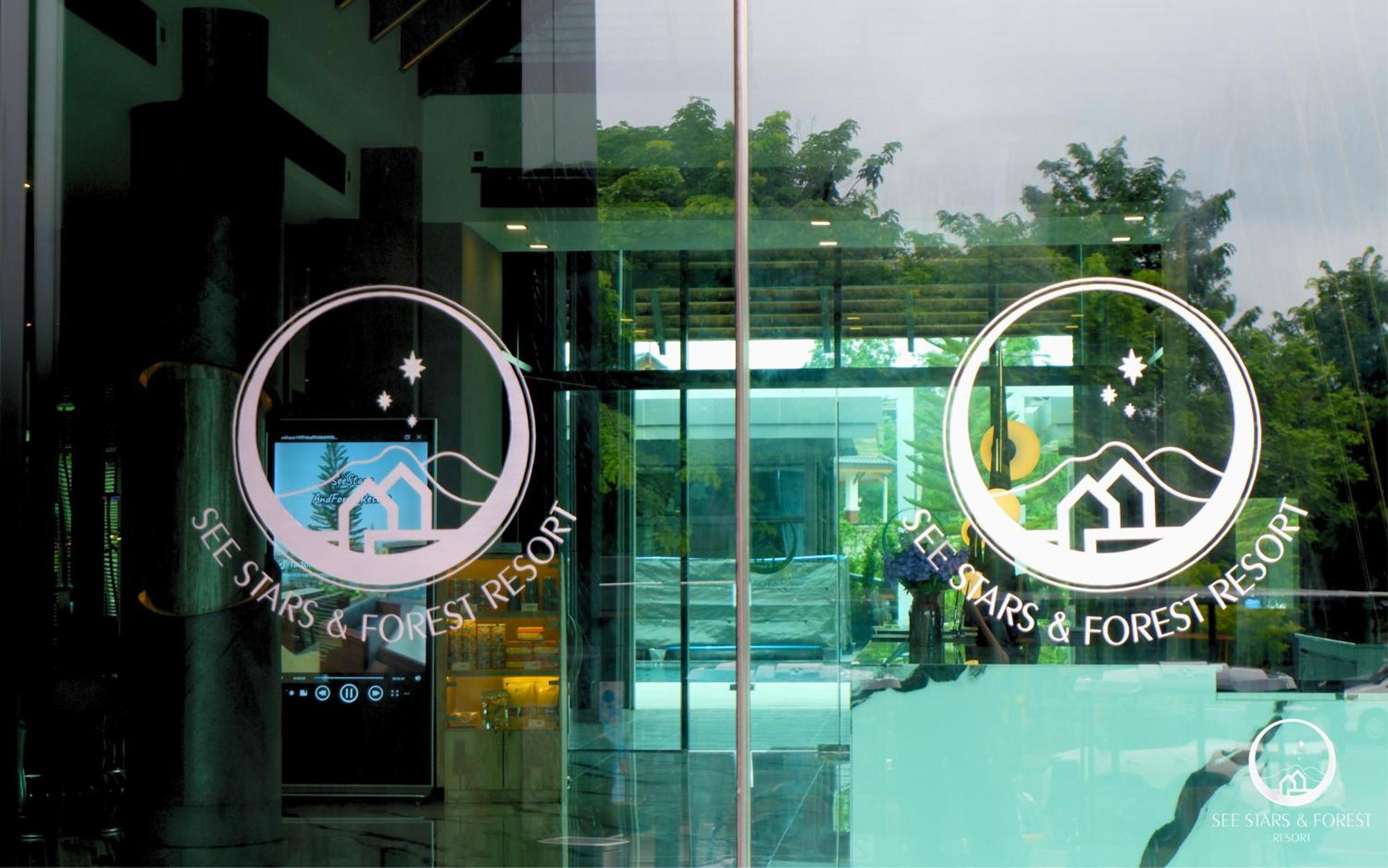 See Stars & Forest Resort Amphoe Sawang Daen Din Ngoại thất bức ảnh