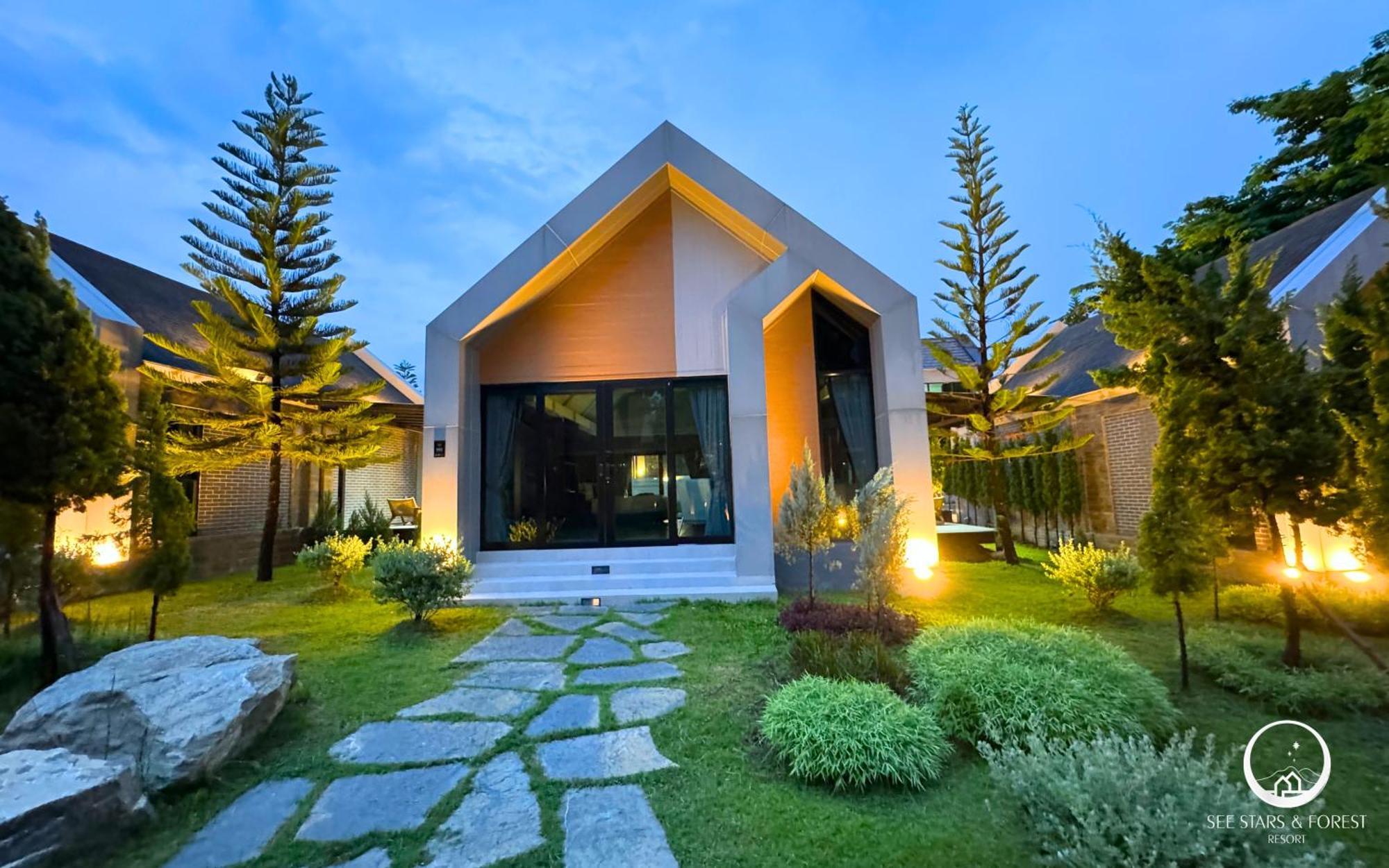 See Stars & Forest Resort Amphoe Sawang Daen Din Ngoại thất bức ảnh